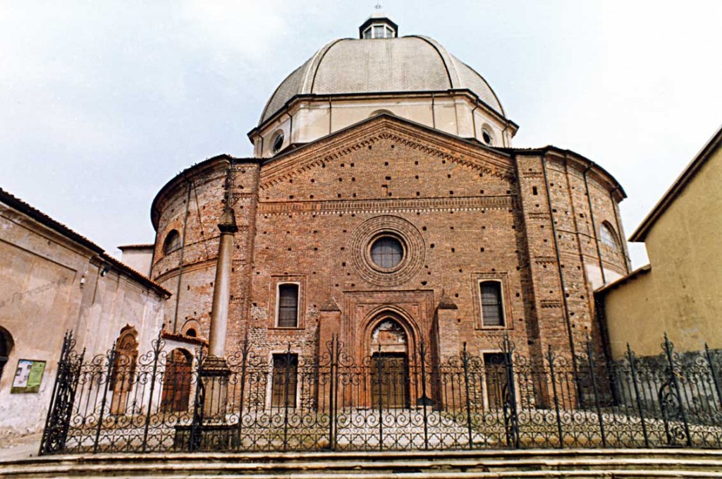 Gattinara (VC), festeggiato il Natale ortodosso nella chiesa di San Pietro Gattinara (VC), festeggiato il Natale ortodosso nella chiesa di San Pietro