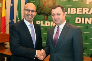 Francia e Moldovia in affari