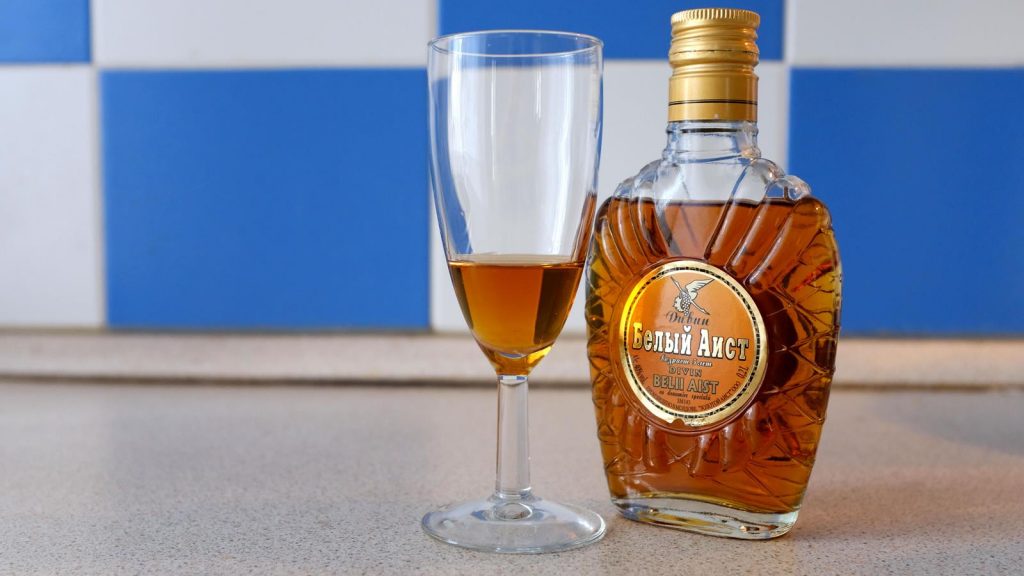 Il Divin moldavo o il Cognac francese: vince davvero il secondo? Divin Amore