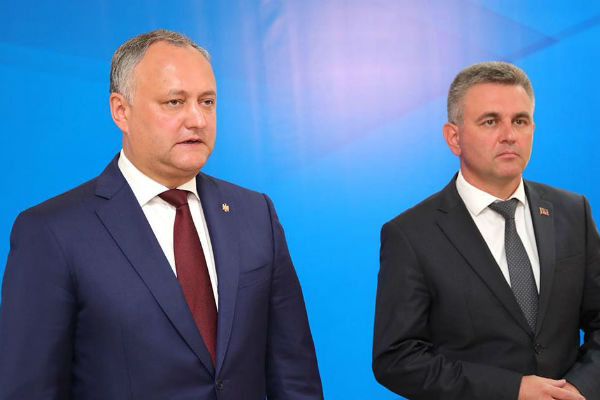 Tensione tra Tiraspol e Chisinau: Krasnoselski accusa Dodon per il fallimento del formato “5+2” Igor Dodon con Vadim Krasnoselski