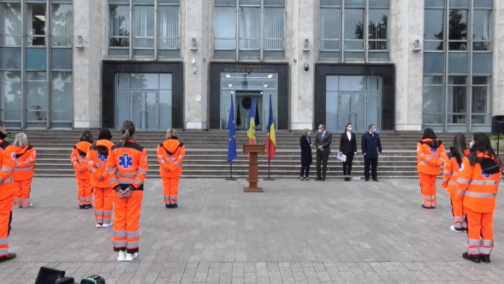 Coronavirus, la Moldova in soccorso della Romania Medici e paramedici moldavi